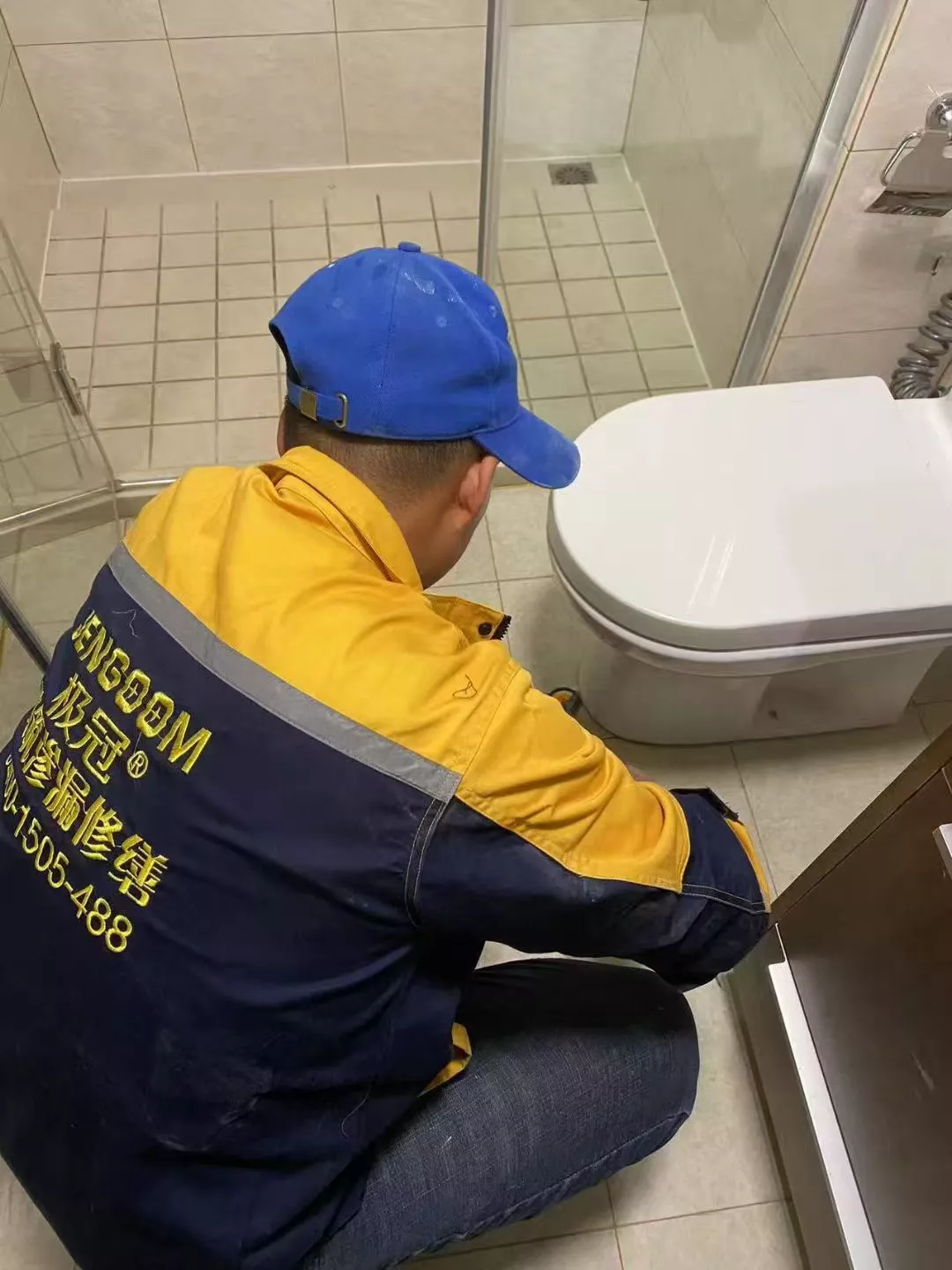 卫生间漏水检测维修